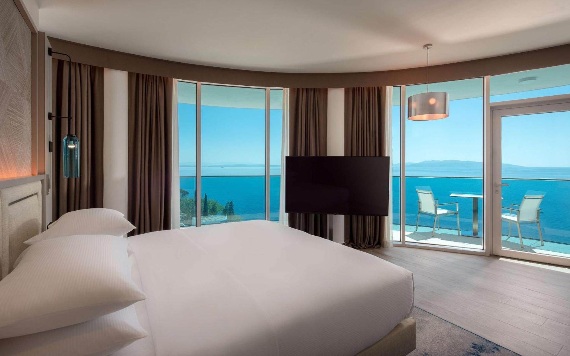 Hilton Rijeka Costabella Beach Resort And Spa Exterior photo Suite